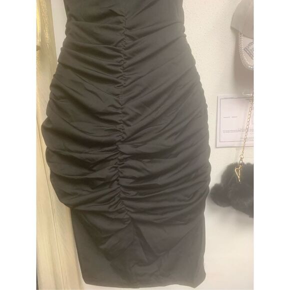 Sexy Little Black Dress - Picture 12 of 13